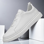 levne Pánské tenisky-pánské bílé kožené slip-on tenisky – minimalistický design s pohodlnou podrážkou pro běžné nošení