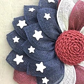  vlastenecký věnec dekorace ke dni americké nezávislosti červená bílá modrá věnce 4. července věnce - květinový věšák na dveře s červenými hlavičkami na pamětní den/4. července