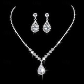 cheap Wedding Guest Wraps-Glamorous Metallic Shawls with Tassel Wedding Guest Wraps and Round Buckle - Perfect for Evening Parties &amp; Weddings With Bridal Jewelry Sets 1 set