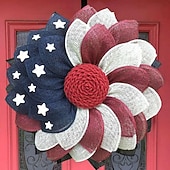  vlastenecký věnec dekorace ke dni americké nezávislosti červená bílá modrá věnce 4. července věnce - květinový věšák na dveře s červenými hlavičkami na pamětní den/4. července