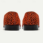 abordables Mocasines de cuero de primera calidad-Mocasines estampados de diseñador para hombre: elegantes zapatos de vestir planos con un diseño único en naranja y negro para salidas formales e informales.