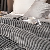 abordables Couvertures de lit-Couverture en velours de lait - ultra douce et soyeuse pour un confort luxueux, confortable et chaleureux, parfaite pour se blottir tissu durable de haute qualité avec une sensation de peluche design élégant qui met en valeur n&#039;importe quel décor de pièce