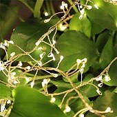 رخيصةأون يعمل عن طريق USB-أضواء سلسلة من الأسلاك النحاسية على شكل ألعاب نارية LED لعيد الميلاد بطول 3 أمتار و100 مصباح LED و6 أمتار و200 مصباح LED مع جهاز تحكم عن بعد يعمل بمنفذ USB لشجرة عيد الميلاد وحفلات الزفاف والعطلات
