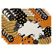 abordables Halloween Cocina-Paquete de 4 manteles individuales de lino para Halloween, resistentes al calor, para decorar la mesa del comedor de la cocina y como accesorio de mesa para fiestas espeluznantes.