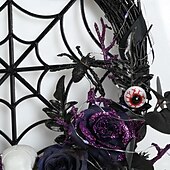 olcso Halloween kellékvilágítás-halloween koszorú műkoponyával és karácsonyi díszekkel - kísérteties lila virágos szőlőajtó függő kísértetjárta házhoz és félelmetes parti dekorációhoz