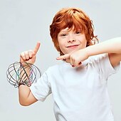 levne Gagy a praktické vtipné hračky-Hračka na ruku s mystickými flow rings - 3D kinetický jarní náramek s kouzelným prstenem, slinkovým designem a barevným vzhledem - perfektní dárek na Vánoce, halloween, den díkůvzdání a Velikonoce