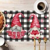 お買い得  Placemats＆Coasters＆Trivets-バレンタインデーのプレースマット4枚セット。ハートやバラの模様が描かれたロマンチックで装飾的なテーブルマット。丈夫で耐熱性があり、ダイニングテーブルの装飾に愛のタッチを加えるのに最適です。