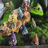 billige Statuer-7 stk mini-nissestatuesett – sjarmerende hagefigurer i harpiks for fehager, plantekasser og hjemmeinnredning – perfekt for utendørs halloween og rustikke temaer