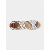 abordables Chaussures de danses latines-chaussures de danse latine à paillettes argentées pour femmes - talons à lanières avec design à double boucle et semelle en daim souple pour les événements de salsa, de salle de bal et de fête