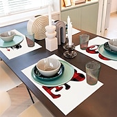 お買い得  Placemats＆Coasters＆Trivets-バレンタインデーのプレースマット4枚セット。ハートやバラの模様が特徴のロマンチックで装飾的なテーブルマット。丈夫で耐熱性があり、ダイニングテーブルの装飾に愛のタッチを加えるのに最適です。