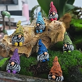 billige Statuer-7 stk mini-nissestatuesett – sjarmerende hagefigurer i harpiks for fehager, plantekasser og hjemmeinnredning – perfekt for utendørs halloween og rustikke temaer