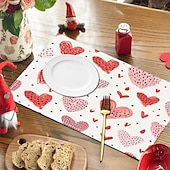 economico Tovagliette-set di 4 tovagliette per San Valentino romantiche e decorative con motivi a forma di cuore o rosa resistenti e resistenti al calore perfette per aggiungere un tocco d&#039;amore all&#039;arredamento della tua