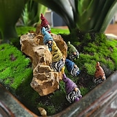 billige Statuer-7 stk mini-nissestatuesett – sjarmerende hagefigurer i harpiks for fehager, plantekasser og hjemmeinnredning – perfekt for utendørs halloween og rustikke temaer