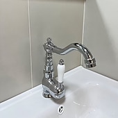 economico Classici-miscelatore monocomando per lavabo da bagno in ottone, rubinetti monocomando per lavabo a ponte rubinetto in ceramica, rubinetti monoforo per tubo flessibile freddo e caldo