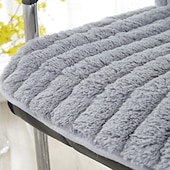 abordables Couverture de chaise de salle à manger-Coussin de chaise en peluche de couleur unie à dossier haut, housse de chaise de salle à manger, coussin de siège chaud à rayures simples, housse de siège douce avec attaches pour chaise d&#039;ordinateur, chaise à bascule, chaise de bureau