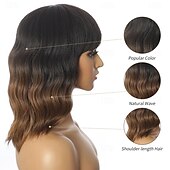 economico Parrucche trendy sintetiche-Parrucche corte e ondulate da 14 pollici per donne, parrucca di media lunghezza dall&#039;aspetto naturale con frangia, fibra resistente al calore per l&#039;uso quotidiano