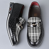 levne Pánské nazouváky a mokasíny-pánské černé lakované mokasíny s prošívaným vzorem a kostkovanými detaily – stylové slip-on společenské boty pro formální události, podnikání a večírky