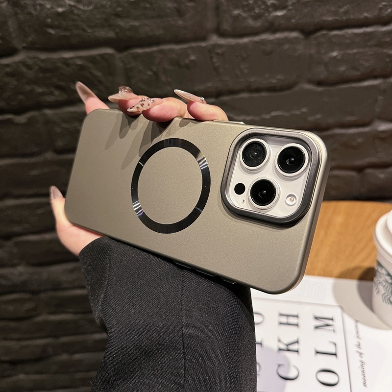 cheap iPhone Cases-Phone Case For iPhone 16 iPhone 16 Pro iPhone 16 Pro Max iPhone 15 iPhone 15 Pro Max iPhone 14 Pro Max Back Cover with Stand Holder Shockproof Retro PC