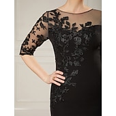 economico Lunghezza del tè-Abito Sheath  Colonna Abito per la Madre della Sposa Elegante Collo Illusione Lunghezza al Ginocchio Corto  Mini Tessuto in Pizzo Elasticizzato Manica Mezza con Perline Ricamate Abito da Corsa