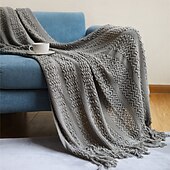 halpa Peitteet-pohjoismainen sohvapeite minimalistinen yksivärinen muotoilu sopii kesäkäyttöön toimistoihin tai ilmastoituihin tiloihin. Pehmeä ja kevyt neule, joka sopii mainiosti päiväunille, sohvanpeitteille tai