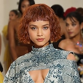 levne Paruky celebrit-paruky inspirované zendaya syntetická paruka kudrnatá s ofinou paruka krátká středně hnědá / tmavě kaštanová syntetické vlasy dámský módní design jemný přírodní hnědý
