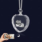 levne Pro ženy-Personalizovaný krystalový náhrdelník s fotografií nejlepší dárek pro mámu – 2D laserem gravírovaný srdcový přívěsek svatební dárek pro manželku nebo přítelkyni maximálně 2 subjekty
