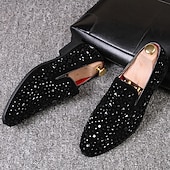 levne Poloformální-pánské černé sametové mokasíny s cvočkovým detailem – stylové slip-on boty pro formální i večerní příležitosti