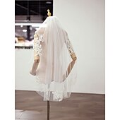 baratos Véus de Noiva-Uma Camada à moda Véus de Noiva Véu Ponta dos Dedos com Bordado 35,43 cm (90cm) Tule