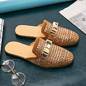 preiswerte Clogs &amp; Pantoletten für Herren-Herren-Slipper aus braunem Wildleder mit metallisch-goldenen Nieten und Schleifenakzent – stilvolle Freizeit-Loafer für den Alltag und besondere Anlässe