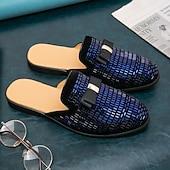 preiswerte Clogs &amp; Pantoletten für Herren-Herren-Slipper aus braunem Wildleder mit metallisch-goldenen Nieten und Schleifenakzent – stilvolle Freizeit-Loafer für den Alltag und besondere Anlässe