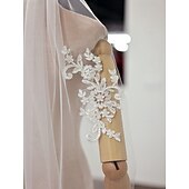 baratos Véus de Noiva-Uma Camada à moda Véus de Noiva Véu Ponta dos Dedos com Bordado 35,43 cm (90cm) Tule