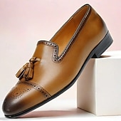 billiga Premium läder Loafers-bruna tofsloafers i läder för män med brogue-detaljer, klassiska slip-on klänningskor för bröllop, fester och formella evenemang