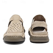 abordables sandalias de exterior-Sandalias beige sin cordones para hombre con diseño perforado y suela acolchada para paseos casuales y ropa de playa.