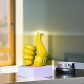 cheap Statues-Resin Thumbs Up Ornament, Banana-Inspired Handicraft Statue, Inspirational Gesture Decor for Home Office, Desktop Display Figurine