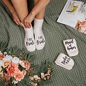 abordables Decoraciones de bodas-calcetines de peluche con letras para despedida de soltera, novia, dama de honor, madre del novio, boda, regalo de despedida de soltera