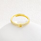 お買い得  贈り物-パーソナライズされた文字リング、お母さんへの贈り物、18Kゴールドメッキ銅リング、A-Zアルファベットデザイン、ジルコン付き調節可能なオープンバンド、女性のためのエレガントでスタイリッシュなジュエリー