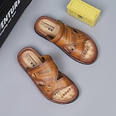preiswerte Urlaubsandalen-Herrensandalen mit geprägten Details und gepolstertem Fußbett, ideal für lässige Outdoor-Aktivitäten