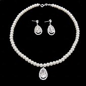abordables Parures de Bijoux-Boucles d&#039;oreilles en forme de goutte d&#039;eau plaqué argent avec collier en perles
