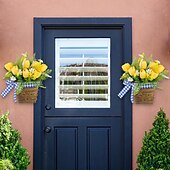 baratos Grinaldas e guirlandas-guirlanda de primavera tulipa artificial e videira verde cesta decoração pendurada com fita xadrez para hotéis, cafés, entradas de casa