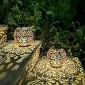 Недорогие Ландшафтные огни-2 шт. светодиодных садовых фонаря на солнечных батареях, уличные проекции звездного неба, водонепроницаемые солнечные металлические фонари, ретро-полый дизайн, подходит для украшения сада, террасы,