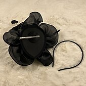 voordelige bruiloft facinators-Helm Organza Bruiloft Avond Feest Elegant Bruiloft Met Pure Kleur Helm Hoofddeksels