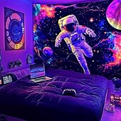お買い得  ブラックライトタペストリー-ブラックライトタペストリー 輝く 暗闇で光る パーティーUV反応する 惑星 宇宙 宇宙飛行士 トリッピーな霧の自然風景 吊るすタペストリー 壁アート リビングルーム 寝室用壁画