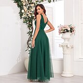 preiswerte Abendkleider-A-Linie Abendkleid Elegant Kleid Abendgesellschaft Abschlussball Bodenlang Ärmellos V Ausschnitt Gürtel / Schärpe Tüll V-Ausschnitt mit Glitzer Stickerei 2025