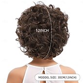 baratos Perucas de Qualidade Superior-Perucas sintéticas Trama Curly Encaracolados Corte em Camadas Com Franjas Fabrico à Máquina Peruca 12 polegadas A1 Cabelo Sintético Mulheres Elástico Legal Clássico Marrom Claro