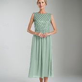 abordables Longueur du thé-Ligne A Robe de Mère de Mariée  Formel robe demoiselle d honneur Élégant Simple Minimaliste Col ras du cou Longueur thé Chiffon Sans manches avec Paillettes 2025
