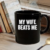 Χαμηλού Κόστους Κούπες &amp; Φλυτζάνια-αστεία κούπα συζύγου η γυναίκα μου με χτυπά αστείο φλιτζάνι καφέ σαρκαστικό δώρο φίμωσης για άντρες από σύζυγο δώρο γενεθλίων ή επετείου συζύγου 11oz μαύρη κεραμική κούπα