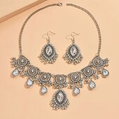 abordables Parures de Bijoux-un parure de bijoux de mariée 1 ensemble Strass Alliage Boucles d&#039;oreilles Collier Femmes Élégant Punk Luxe Parure de Bijoux Pour Mariage Soirée Occasion Spéciale