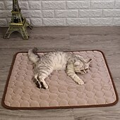 abordables Tapis de Refroidissement-Tapis rafraîchissant pour chien - lit rafraîchissant instantané pour chien &amp;chats non toxiques &amp;tapis rafraîchissant antidérapant lavable en machine pour l&#039;intérieur &amp;utilisation en voyage