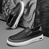 levne Pánské tenisky-Pánské bílé nazouvací tenisky se zlatým akcentem a minimalistickým designem - elegantní, módní, ideální pro ležérní vycházky a každodenní pohodlí
