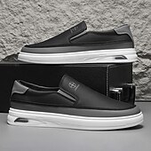 levne Pánské tenisky-Pánské bílé nazouvací tenisky se zlatým akcentem a minimalistickým designem - elegantní, módní, ideální pro ležérní vycházky a každodenní pohodlí
